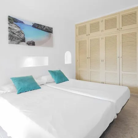 S Olivera Apartment *