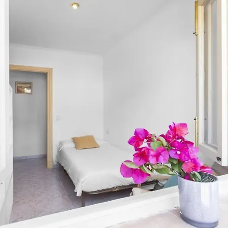 S Olivera Apartment